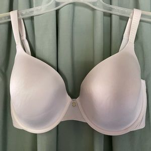 Victoria’s Secret bra size 36DDD white